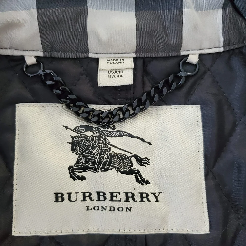 Burberry Barcroft Beat Check Quilted Belted Jacket - Picture 9 of 15